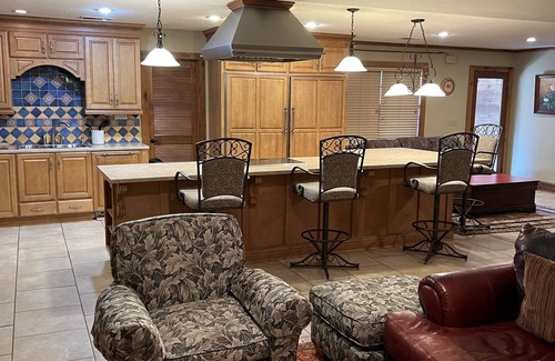 Oxford House | Oxford Chalet w/Beach and Lake Access, Outdoor Living Area w/TV and Fireplace