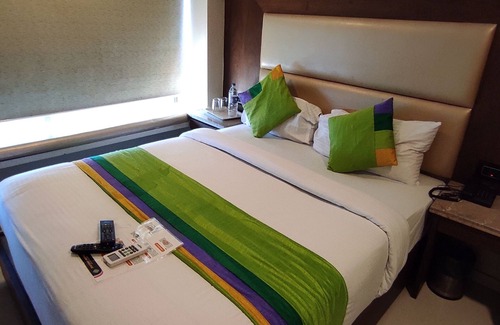 Chandivali Hotel | Oxford Hotel Powai