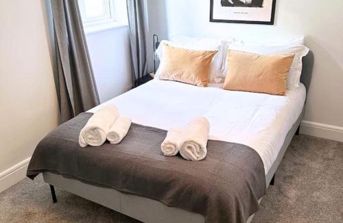Kidlington House | Oxford Kidlington 6 Bed 5 mins to Oxford Parkway