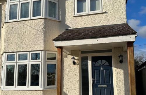 Kidlington House | Oxford Kidlington 6 Bed 5 mins to Oxford Parkway