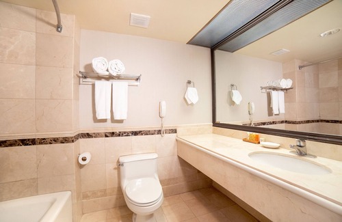 Wilshire Hotel | Oxford Palace Hotel And Galleria