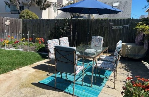 Oxnard Shores House | Oxnard Shores via private path is a 3 min walk !