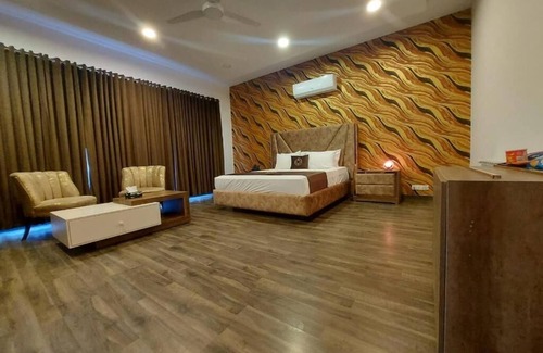 F-8 Sector Hotel | OXVUE Boutique Hotel