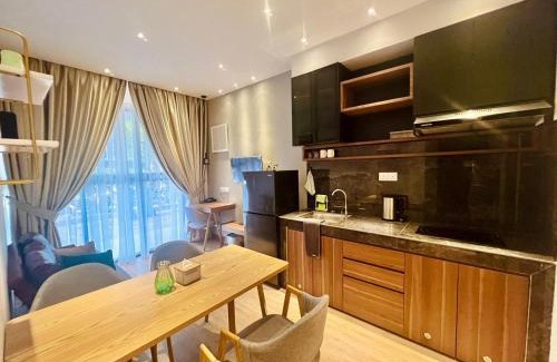 Batam Apartment | oxy suites G-01 at Shop House Meisterstadt Pollux Habibie