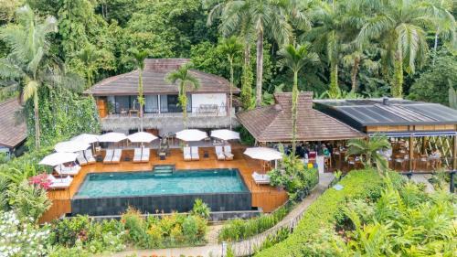 Ballena Hotel | Oxygen Jungle Villas & Spa