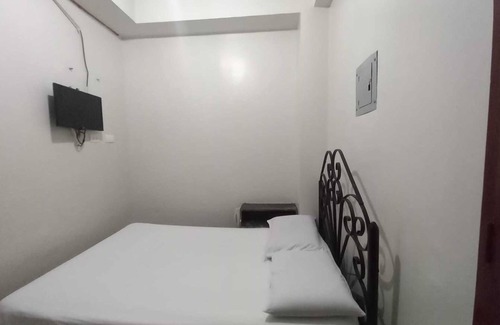Pasig Hotel | OYO 1066 Dorotello Apartelle