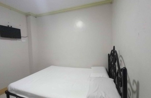 Pasig Hotel | OYO 1066 Dorotello Apartelle