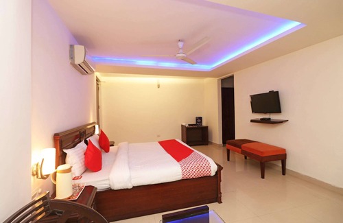 Bareilly Hotel | OYO 11878 Hotel De DS Plaza