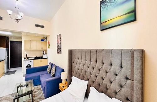 Dubai Sports City Apartment | OYO 1233 Home Elite 1 Residence Sports