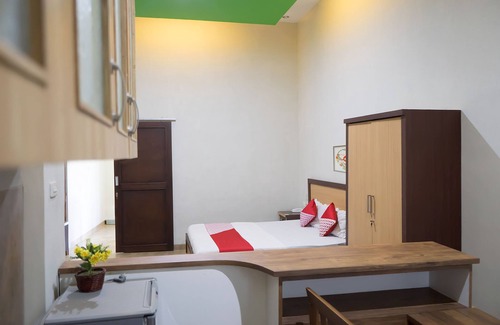 Jambi Hotel | OYO 1283 Guest House Loemajan
