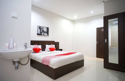 Balikpapan Hotel | OYO 1477 Athar 88 Hotel