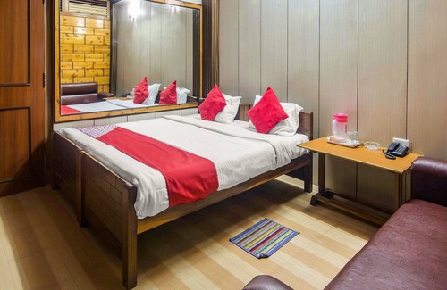 Police Bazar House | OYO 14874 Live Inn Guest House