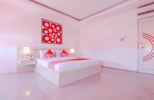 Padonan Hotel | OYO 1489 Simona Hotel