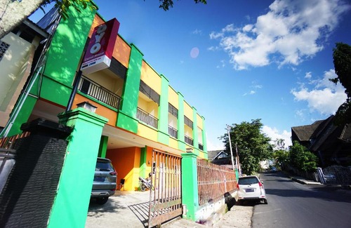 Manado City Centre Hotel | OYO 1540 Carrot House