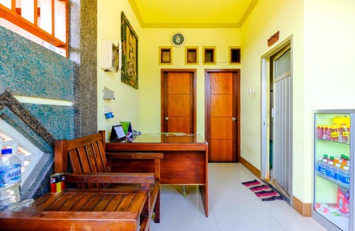 Mataram Hotel | OYO 1787 Sekardiyu Guesthouse