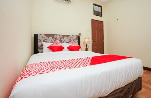 Sidoarjo Hotel | OYO 1856 Ale Homestay