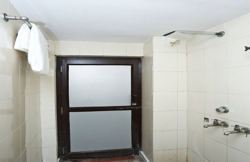 Jalandhar Hotel | OYO 18570 Hotel Jazz
