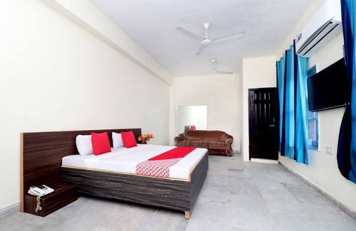 Jalandhar Hotel | OYO 18570 Hotel Jazz