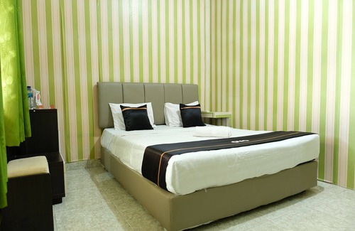 Tanjung Pandan Hotel | OYO 2186 Esbe Hotel Syariah