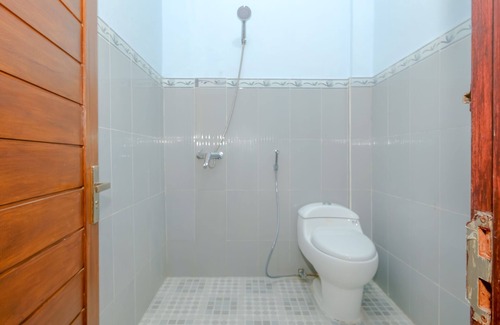 Mataram Hotel | OYO 2450 Hening Homestay Near Pantai Tanjung Bias