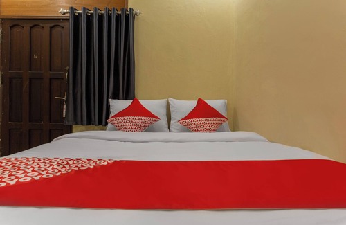 Palangkaraya Hotel | OYO 2527 Hotel Triana