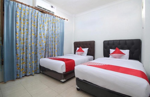 Bandar Lampung Hotel | OYO 2593 Mawar Homestay