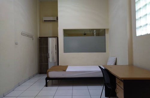 Jambi Hotel | OYO 3499 J8 Hotel