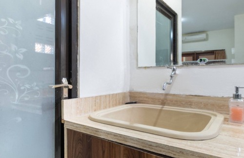 Tanjungbenoa Hotel | OYO 3775 Ketut Inn
