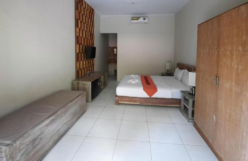 Sunset Road Hotel | OYO 3901 Kubu Kenak