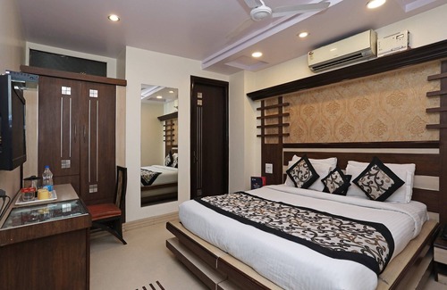 Patel Nagar Hotel | OYO 463 Hotel Metro View Inn