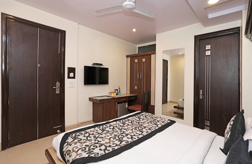 Patel Nagar Hotel | OYO 463 Hotel Metro View Inn