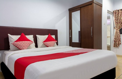 Binong Hotel | OYO 645 Griya Mas Syariah