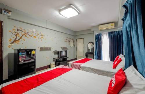 Makkasan Hotel | OYO 75362 Swagath Home
