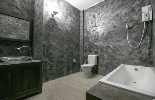 Kanchanaburi Hotel | OYO 75374 Baan Rak Mai