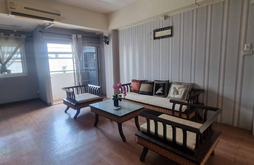 Nong Prue Hotel | OYO 75460 BaanSang Place Suvarnabhumi