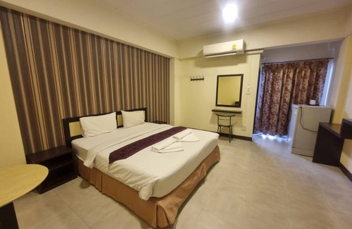 Nong Prue Hotel | OYO 75460 BaanSang Place Suvarnabhumi