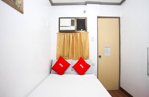 Antipolo Hotel | OYO 802 Ka Farah's Inn
