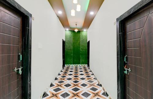 Phulpur Hotel | OYO 80688 Rajaram Singh Blessing Garden And Hotel