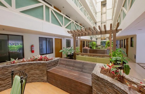 Tagaytay Hotel | OYO 825 Stay Plus Tagaytay