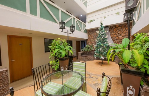 Tagaytay Hotel | OYO 825 Stay Plus Tagaytay
