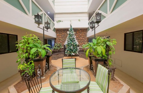 Tagaytay Hotel | OYO 825 Stay Plus Tagaytay