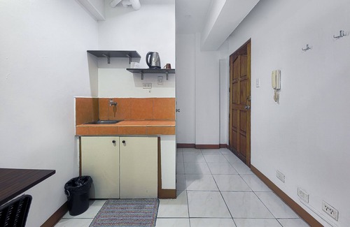Makati Central Business District Hotel | OYO 859 City Stay Inns Pasong Tamo