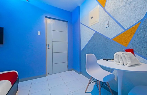 Alabang Hotel | OYO 896 Silverio Suites
