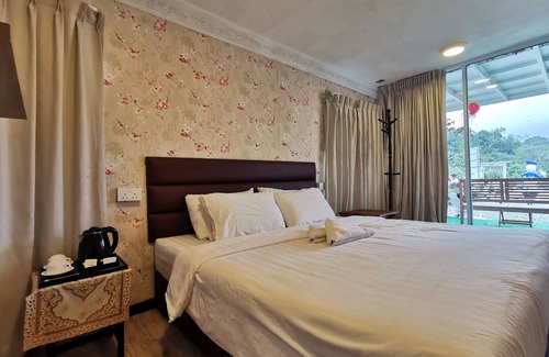 Kundasang Hotel | OYO 89969 Mount Hill Villa Kundasang