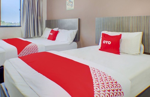 Taman Johor Jaya Hotel | OYO 89985 Js Hotel