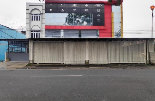Medan Hotel | OYO 90015 Platinum Guest House