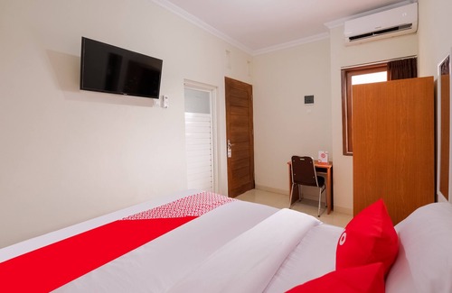 Ngaglik Hotel | OYO 90045 Annafi Apartel
