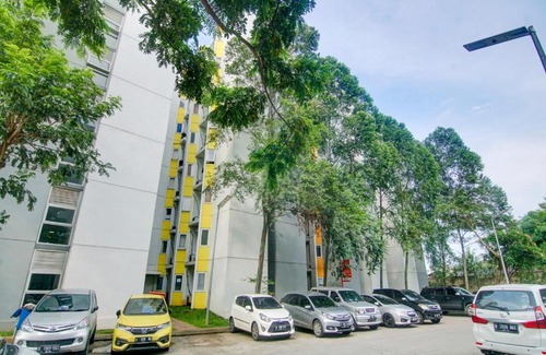 Tangerang Hotel | OYO 90196 Enda Rooms