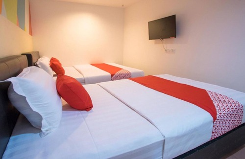 Shah Alam Hotel | OYO 90281 Hotel Taj