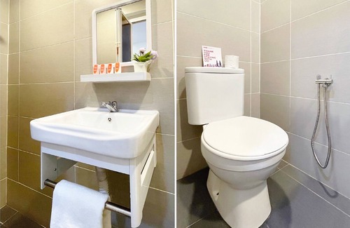Historic George Town House | OYO 90334 Mawlaya Hotel